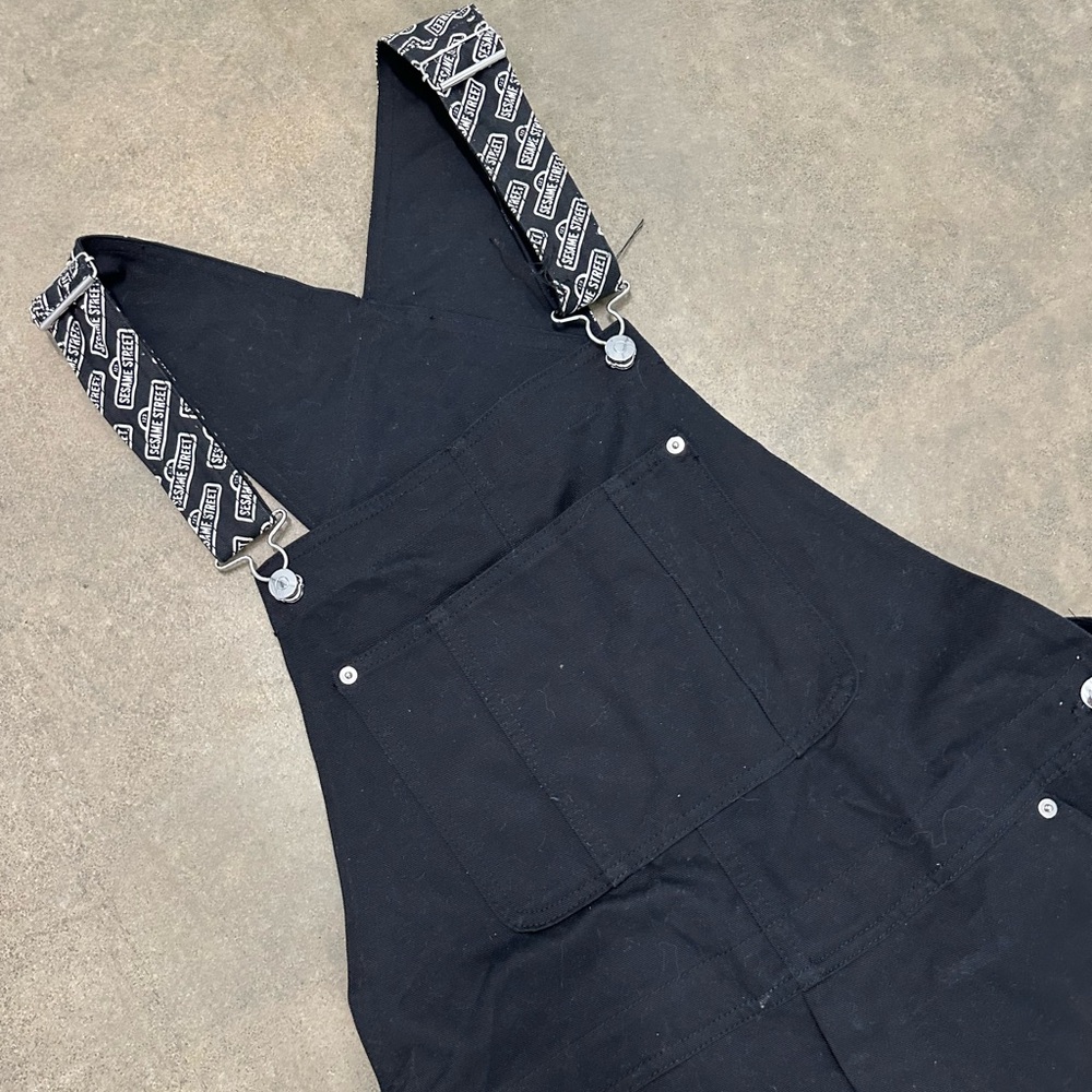 Sesame Street Overalls black size medium 36x29